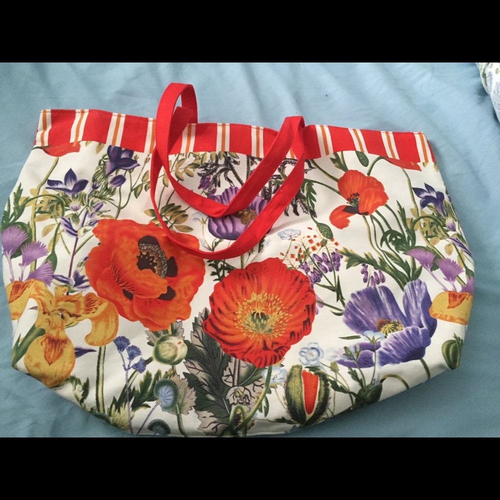 Ester Lauder floral tote bag